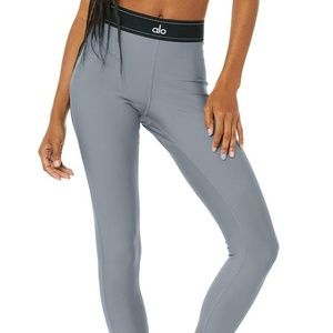 alo yoga airlift leggings